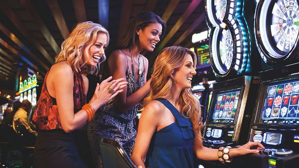 Slots ဂိမ်း Bonus Feature နှင့် Free Spins မြင်ကွင်း